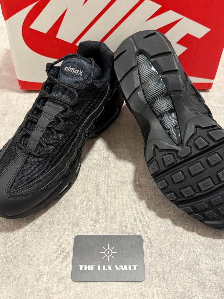 Immagine di Nike Air Max 95 Triple Black  3
